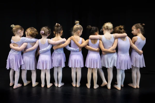 little-girls-dance-class